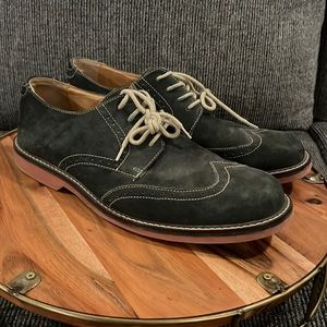 Men’s Johnston Murphy Suede Wing tip. 10M.